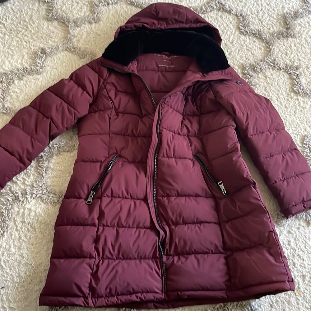 Woman’s Andrew Marc stretch long puffer coat